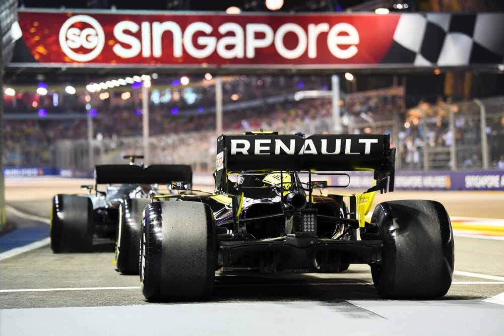 Formula 1 race in Singapore is an excellent deal, so stop complaining about it post image