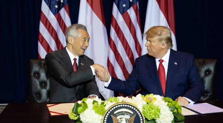 Why did Trump impose a 10% tariff on Singapore? And why isn’t he willing to remove it? Feature image